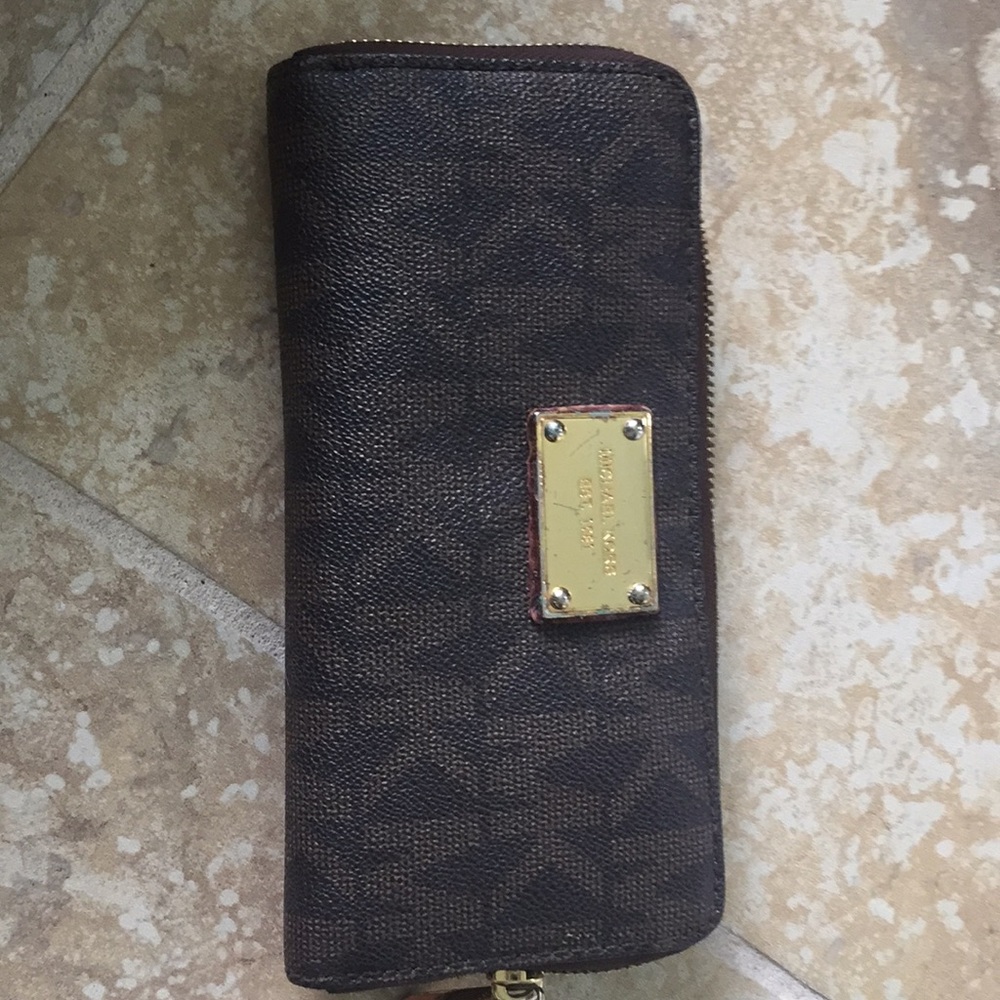 Handbag - Picture 8 of 8